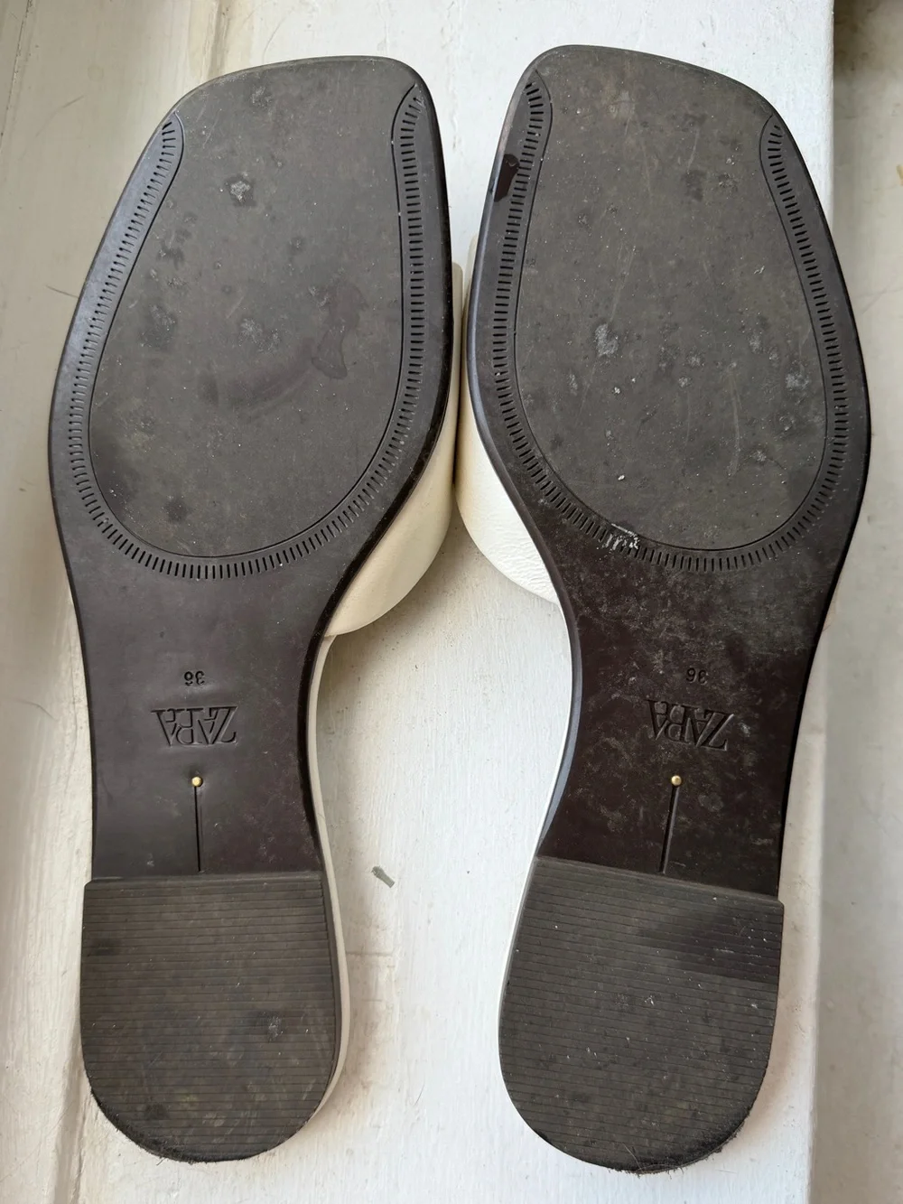 Zara White Leather Flat Sandals - Picture 3 of 3